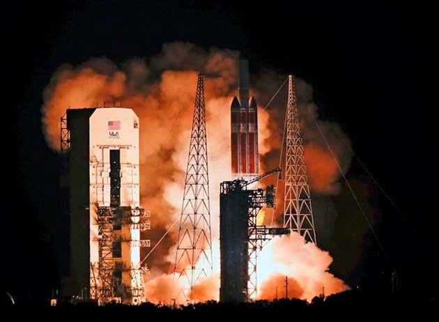 'Touch the sun': NASA spacecraft hurtles toward our star: bit.ly/2w2Ovy0 https://t.co/CAQoGMacK0