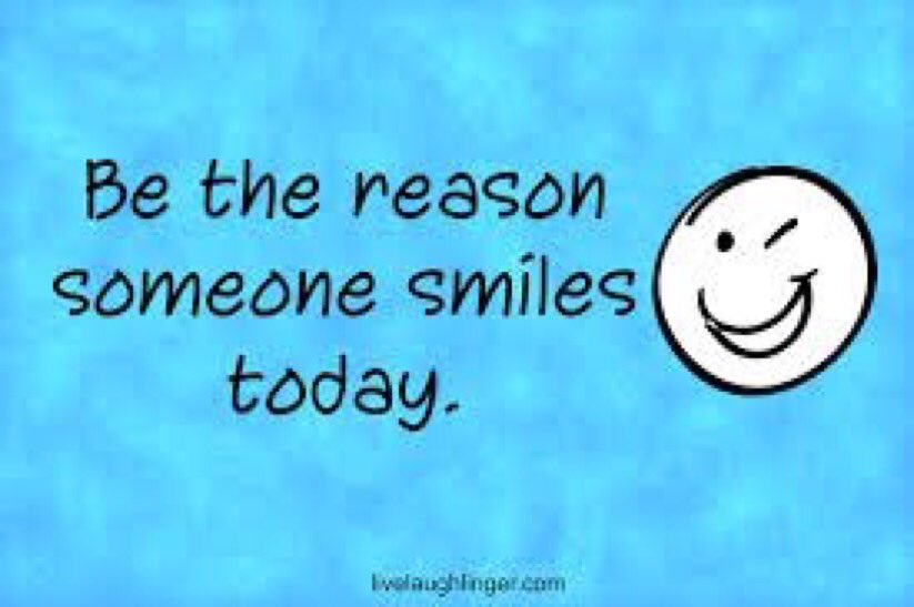 Its today перевод на русский. Be the reason someone smiles today. Be the reason someone smiling. Be someone. Smile today.