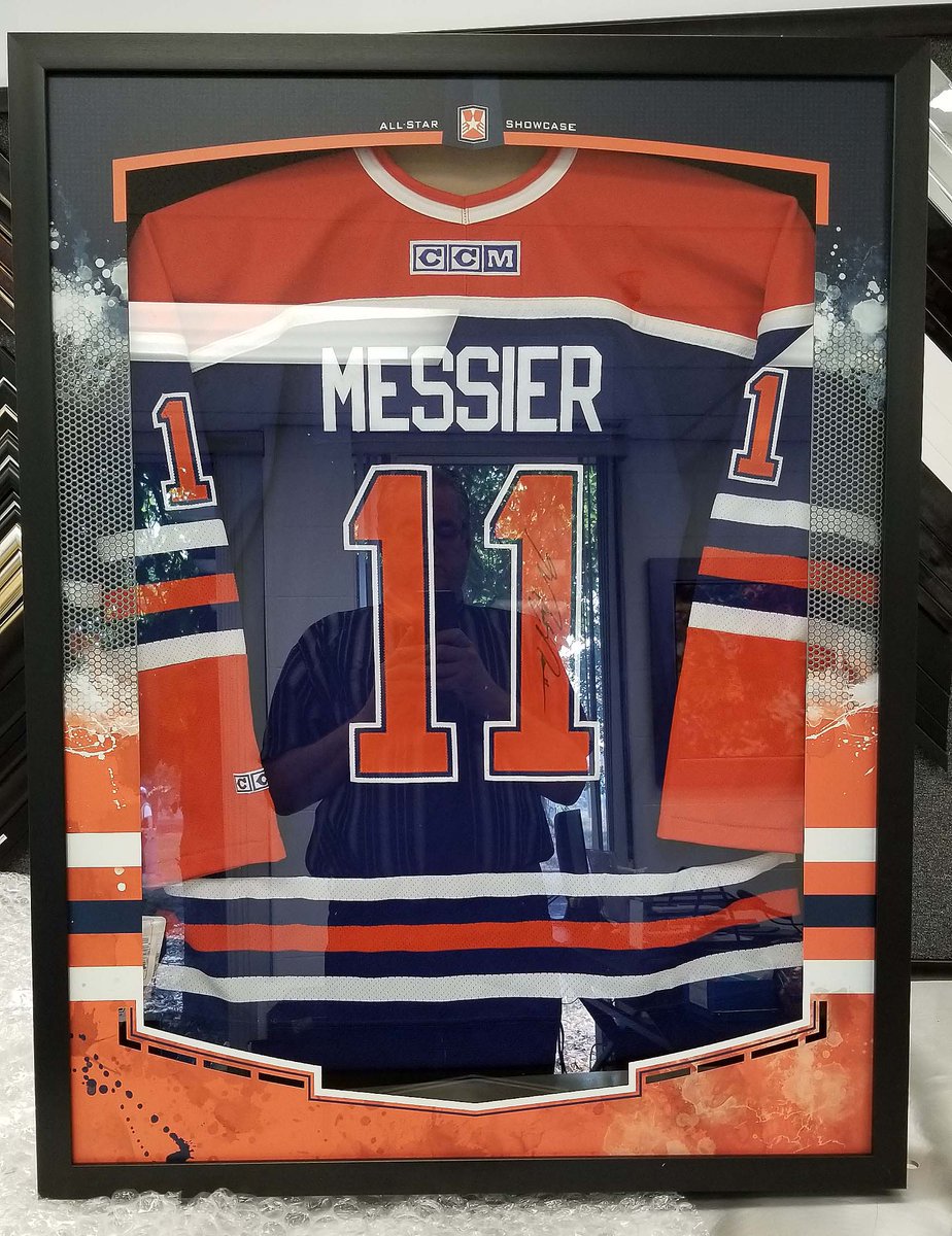 YegTomBraid's tweet photo. @CHEDMorningNews Time to advance bid on this amazing package from @LRB99! #TheaterBox for 8 people at mutually agreeable #OilersGame gourmet food, drinks, & a visit from special guests! 1st Annual Joey Moss & Friends Golf Tournament on Thursday, Aug 18th https://t.co/EUKdgMvqGA https://t.co/xphHbotzxz