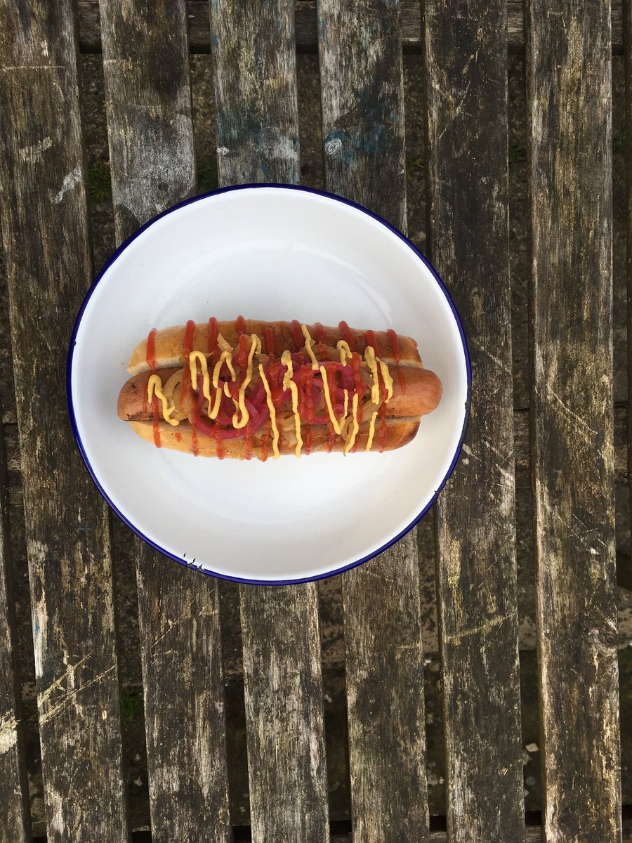 EthicCollective's tweet image. Back this Thursday - Vegan Americana with Seitan hotdogs &amp;amp; chocolaty donuts  by Cocolico at The Biscuit Tin #rdguk #vegan #veganhotdogs @BisonKitchen @rdguk_ @ForburyWorks @ThamesTower_ @RdgBizNetwork