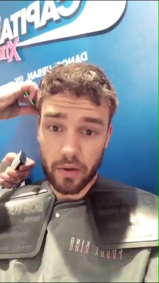 loverofturkdizi's tweet photo. Harry ha vinto #ChoiceStyleIcon e #ChoiceSummerTour
Liam ha vinto #ChoiceLatinSong
Louis ha vinto #ChoiceMaleArtist
Gigi ha vinto #ChoiceModel
Sono felicissima e fiera dei miei bimbi.💗 #TeenChoiceAwards #TeenChoice https://t.co/skTD9BPAiJ