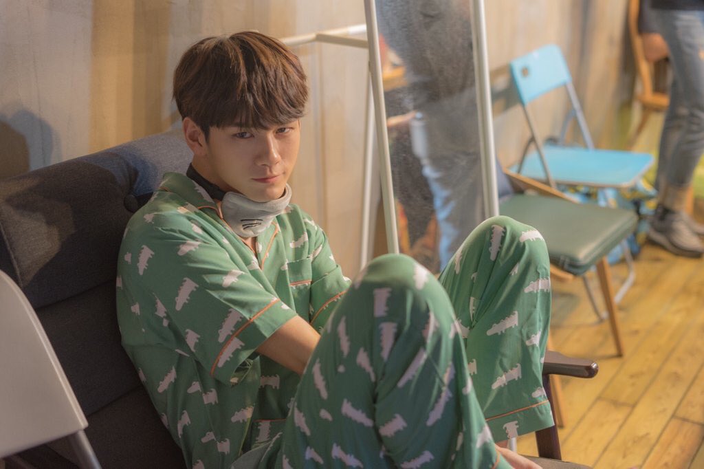 niongii's tweet photo. ทำไมดูเป็นยัยตัวร้ายขึ้นงี้อ่ะหนู หอมหัวทีดิ๊ https://t.co/KUSRduy6DE
