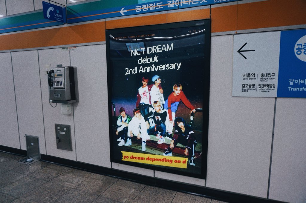 formyqdyss's tweet photo. 이미 광고랑 만날수 있어요!! 여러분의 많은 관심과 사랑을 부탁드립니당ㅠㅠ✨✨
-
위치: 디지털미디어시티역 (➡️➡️월드컵경기장 방향)
-
#NCT #NCTDREAM #NCT_DREAM #MARK #RENJUN #JENO #HAECHAN #JAEMIN #CHENLE #JISUNG #마크 #런쥔 #제노 #해찬 #재민 #천러 #지성 #엔시티 #엔시티드림 https://t.co/4jU5Dq4ZwC