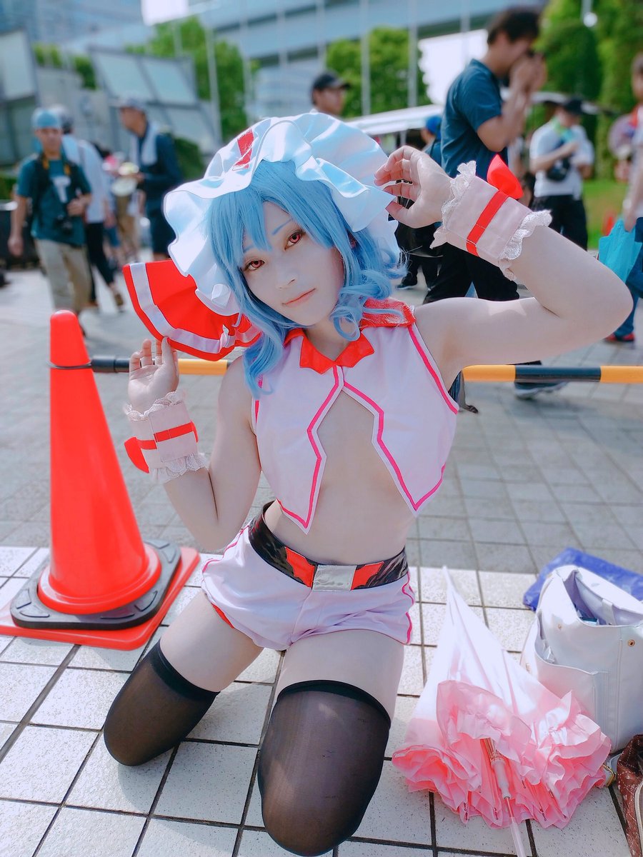 seto_shido's tweet photo. やばい！心の感覚です！( :3 )
ミュウ★【@Sinapusugo】
東方project/レミリア・スカーレット
撮影ありがとうございました！すみません、携帯電話で撮影しました(；д；)
#C94 #c94コスプレ https://t.co/lM7IIzQb0n