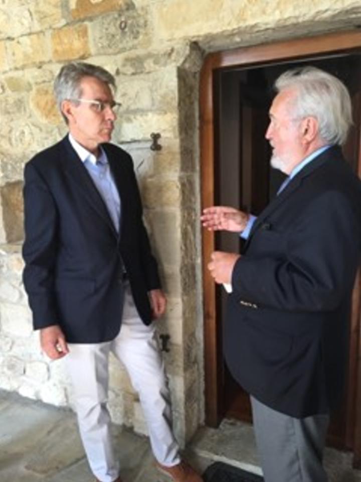 USAmbassadorGR's tweet photo. Amazing to experience #Lia with U.S. author Nick Gage, who maintains such a strong love for and commitment to this historically critical town. The new #Ifantis Museum is a testament to the invincible creative imagination of the Greek people. https://t.co/7MqvFAjwzq