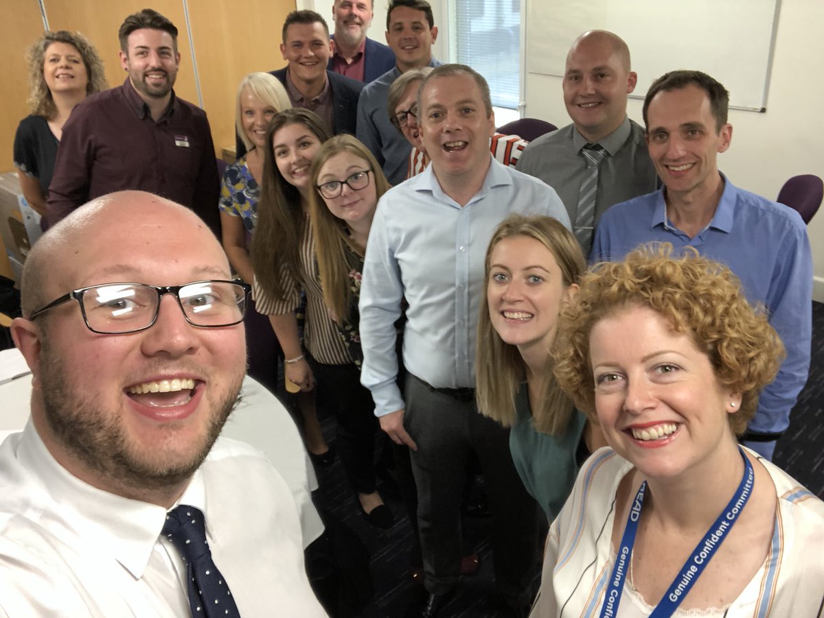 cjbraybrook's tweet photo. #welcometotheteam #firstday #verynicetomeetyou #learninganddevelopment #apprenticeships #induction #PIandR 🙌💜👋❤️🙌 @placemadebyyou @WeAreSUGM @SDEBDD @elletori @RichLev1 @Hcartwright91 @georgielfleming @D1edes @sew670 @AdamLiversagePI @poppleton_helen @willzcarlos https://t.co/QXSCJiM8jE