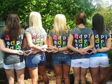 Paigeyyy_P's tweet photo. Good luck to all the women participating in sorority recruitment this week at A-State!! Be yourself and enjoy the experience!! #ADPi #IJustLoveMyADPi #FirstFinestForever #PiLove π¦ππ https://t.co/AAzWg9yhLn