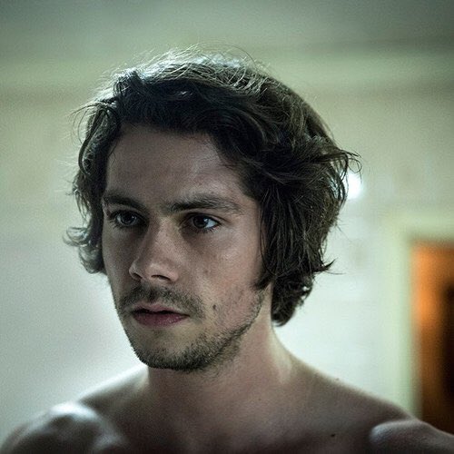 legendyIan's tweet photo. i miss dylans long hair im really going✈️ trough it https://t.co/PXIVbHFSpg
