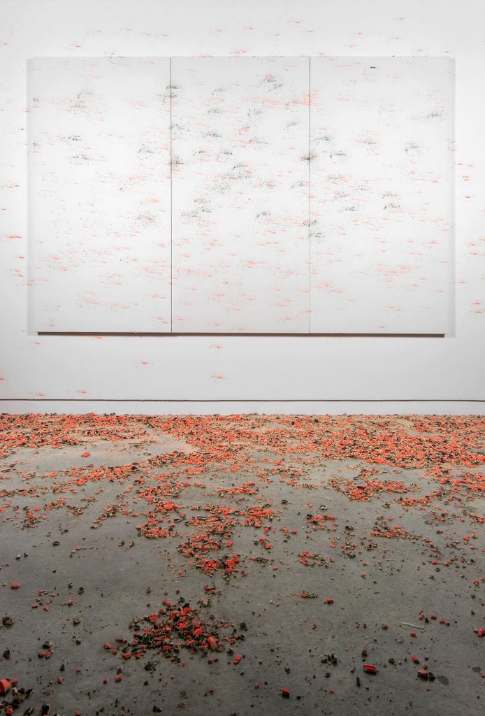 Jake Weigel discusses the rural America and minimalism inspired work of Buster Graybill's "Informalism" at the Utah Museum of Contemporary Art. eutopia.us/buster-graybil…