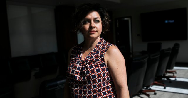 ‘The Beginning of a Wave’: A.I. Tiptoes Into the Workplace bit.ly/2w0m8jQ