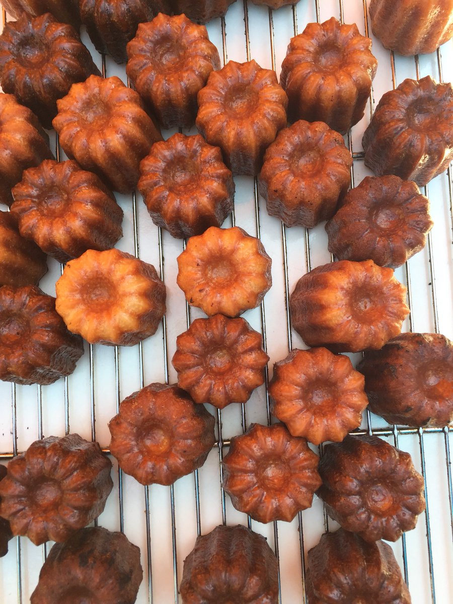 Panna975's tweet photo. Dunes blanches, canelè, tourteau: ma quante dolcezze ci sono nella Francia affacciata sull’Oceano? https://t.co/3pjZdA7xKP