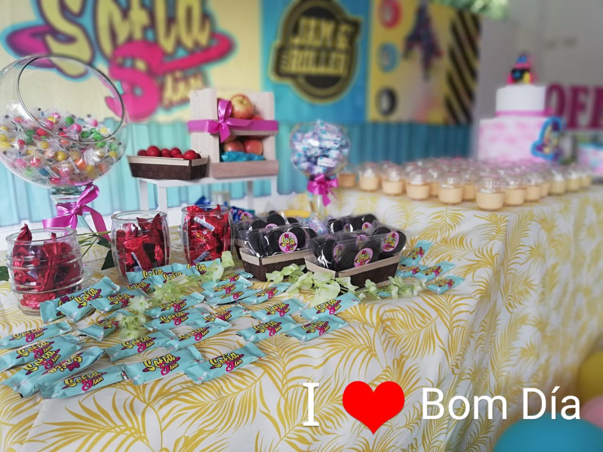 bomdiacolombia's tweet photo. Para una fecha especial!!!!! Una decoración a la altura 🎉🎁🎂 Hoy todo estuvo #HechoConAmor 🎉🎁🎂🎉🎁 #SoySofia en sus 5 años 🎁🎉🎂🎈 una decoración única y especial ☺️😃😘🎈🎂 #BomDiaDesayunos 🙏😘😃☺️🎉🎈🎁🎂 gracias por la confianza 🎂🎁🎈😘 (2/2) https://t.co/rpuIAFsZ2J