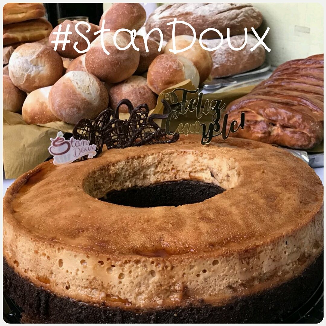 StanDoux's tweet photo. Imposible perderse la combinación perfecta flan y pan de chocolate #StanDoux #Chocoflan https://t.co/xWmriW66UO