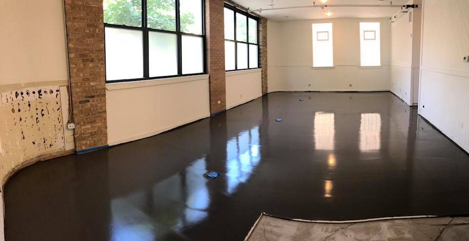 ConstructionMCA's tweet photo. As a supplier, it’s important to have belief in the products you sell. Thank you to the guys from @ARDEXAmericas for coming out and not only providing a demo of their V1000 product, but also applying their products in our City Store! #chicagoconstruction #chicagoconcrete #ardex https://t.co/2RK6fW9V85