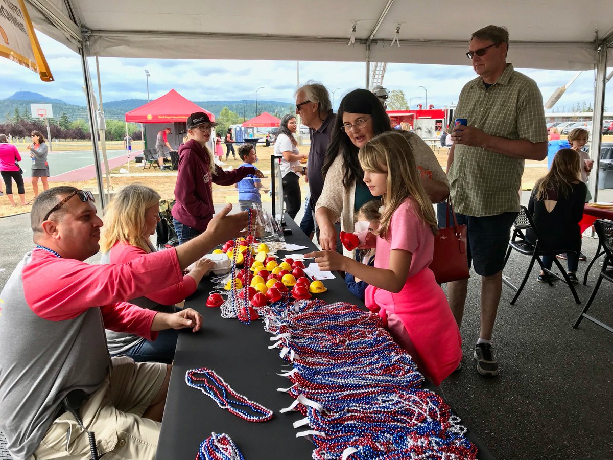 HFSPugetSound's tweet image. Thank you again to everyone who joined us for our 60th anniversary celebration over the weekend! We handed out tons of giveaways, shared numerous demos, and had the opportunity to reconnect with old friends – and meet many new ones as well! #ShellPSR60th