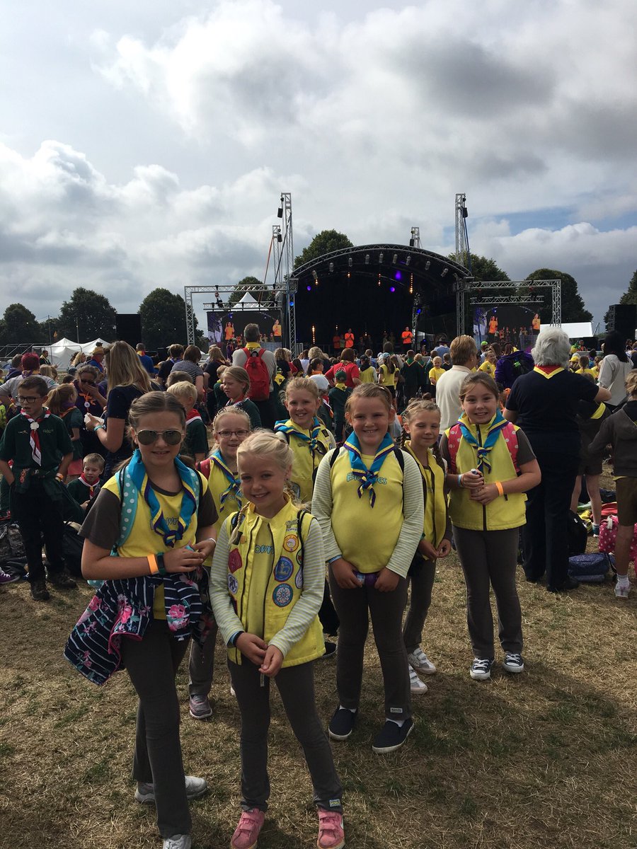 Becca_R_88's tweet photo. More photos of our fabulous day @NORJAM2018 Brownie Day. Thank you so so much to the organisers and the leaders in every sub camp for being so welcoming and enthusiastic for the children. We’ve all had an amazing day. @guidingnorfolk https://t.co/6btp2jq3bF
