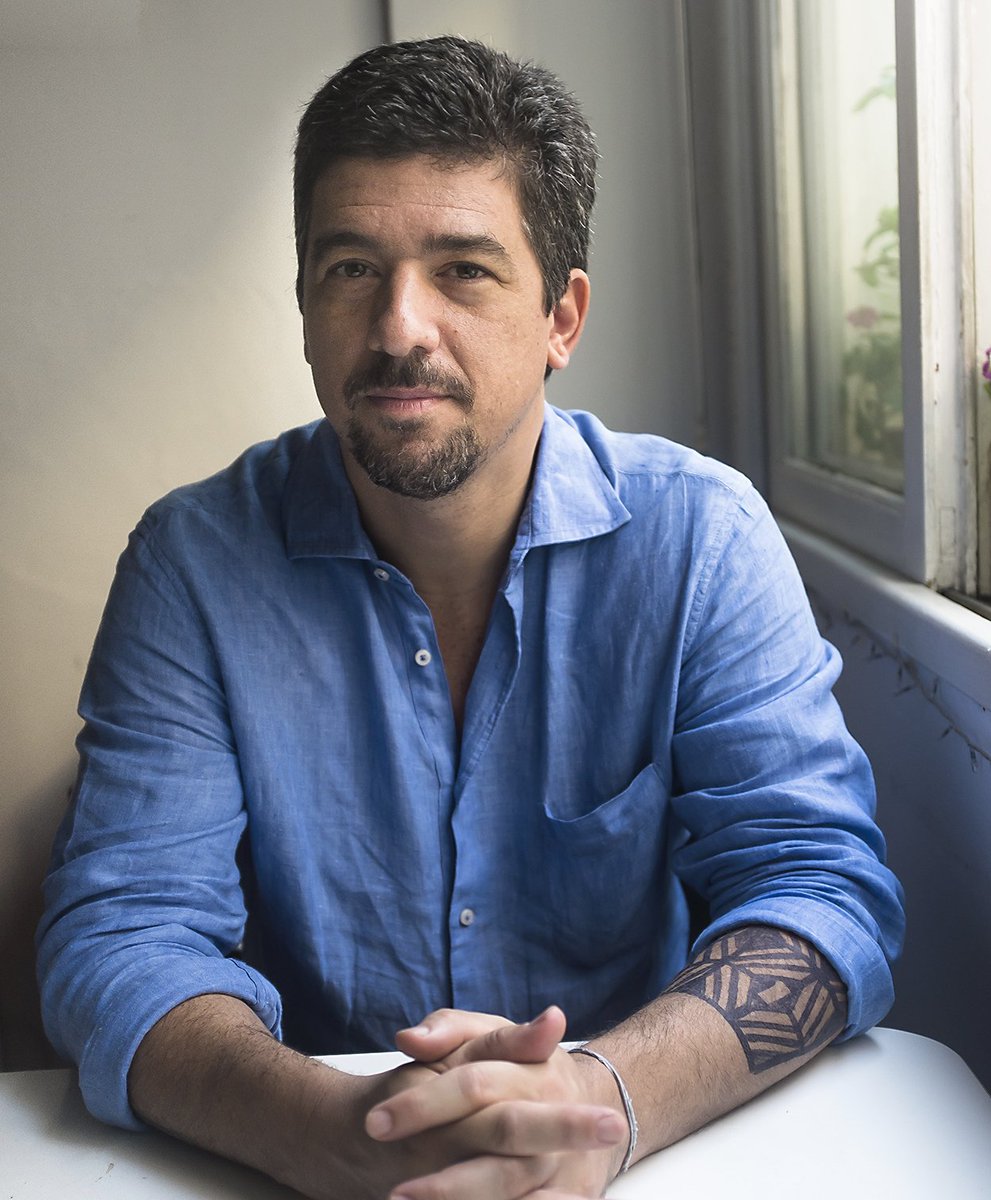 flip_se's tweet photo. Em matéria especial para o @Estadao, o escritor e jornalista Ronaldo Bressane entrevista Gustavo Pacheco, autor convidado da #Flip2018 que lançou recentemente seu primeiro livro, "Alguns Humanos" (Tinta-da-china Brasil). Leia: https://t.co/hgDsLP98FS https://t.co/tju5mU9gpu