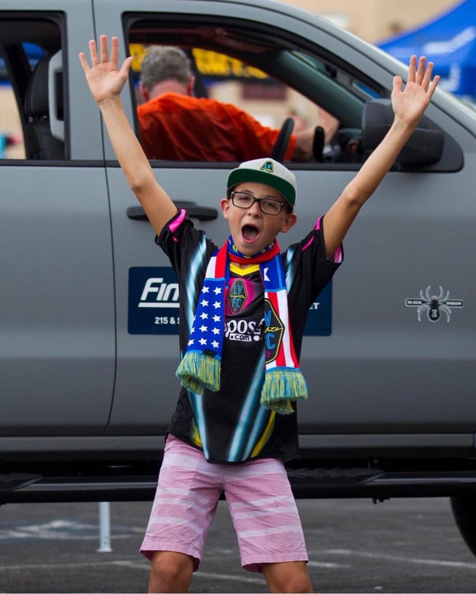 lvlightsfc's tweet photo. BIG M🍎🍎D! 

Wishing all of our friends a great first day of school today! Remember to work hard and you just might be next #FutureLights. https://t.co/N1RJ8qBDGD
