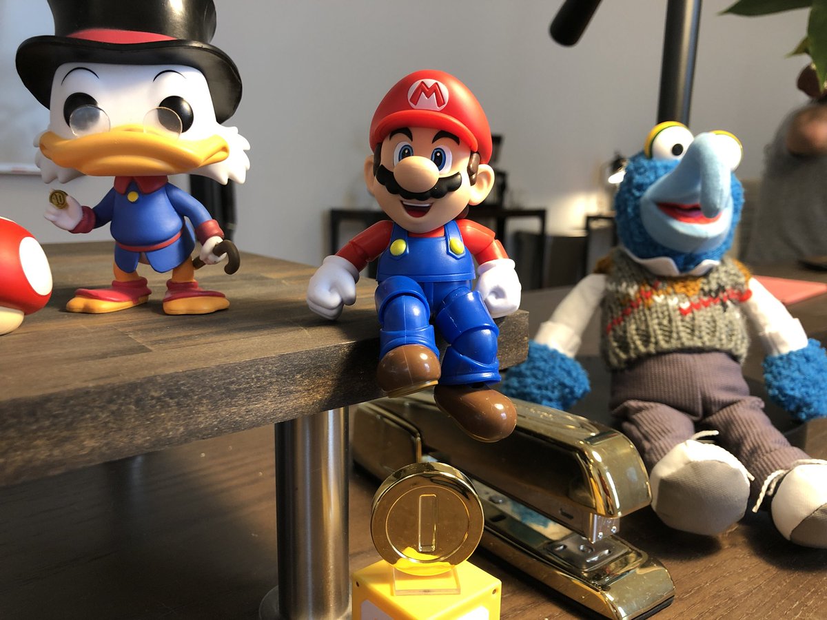 dannotjohn's tweet photo. I saw this Mario figure last night and immediately bought it. https://t.co/J3hTTn4hih