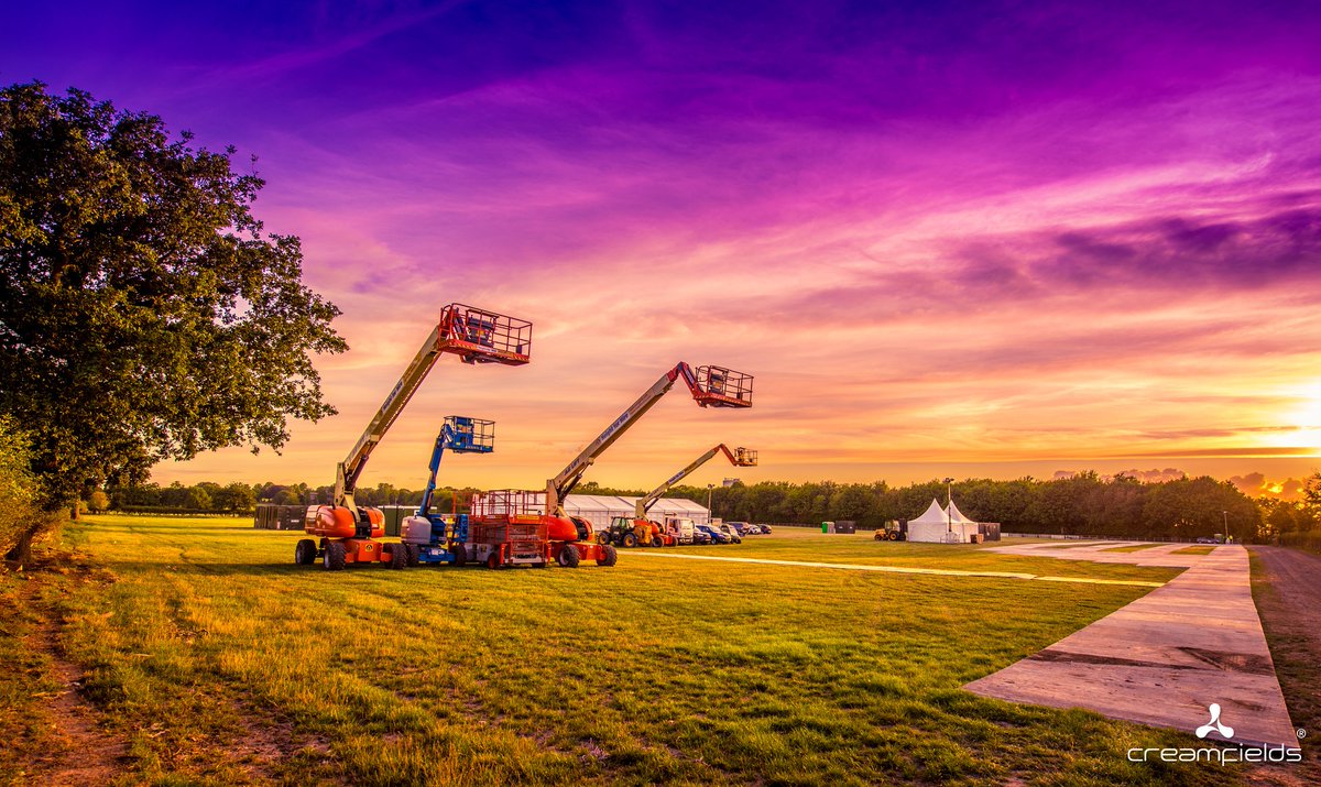 Creamfields's tweet photo. Are you ready? 🙌❗#CreamfieldsIsComing https://t.co/Lncw5OTsZy