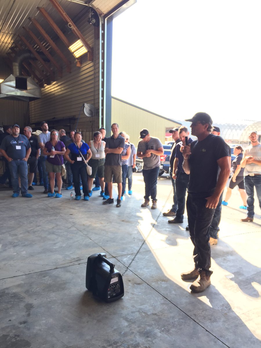 BeefFarmersON's tweet photo. Learning about #animalcare and #nutrientmanagement on Van Osch Farms, at our second stop of the day on the #PreConferenceTour #CDNBeefConf https://t.co/nsdPbhZkpQ