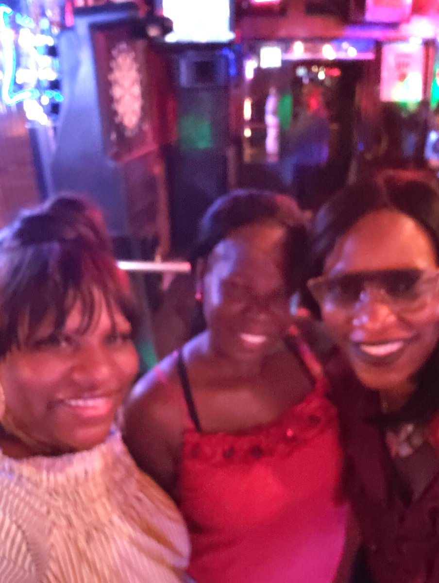 Two4Ent's tweet image. Love these three women