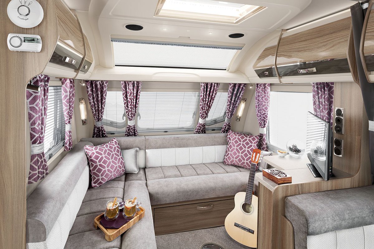 WhiteArches's tweet photo. DISPLAY MODEL SALE !
SAVE £2,900 on this NEW 2018 Swift Conqueror 630 !
WAS £29,830
NOW £26,930
Contact info@white-arches.co.uk for more details.
https://t.co/R312uacBa1
@swiftgroup #swift #conqueror #caravans #caravanning #summer #holiday #whitearches #camping #adventure #sale https://t.co/OBhvLg06JL
