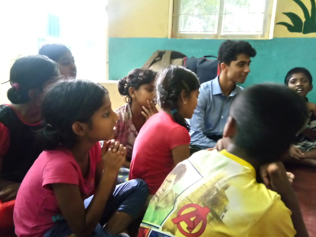 GenIB_Education's tweet photo. Our team went to the Asha Niliya orphanage in Bengaluru, India and had an amazing time playing and interacting with the kids! #generationIB #educationIB #CJCIBDP https://t.co/rOWr2TXS8C