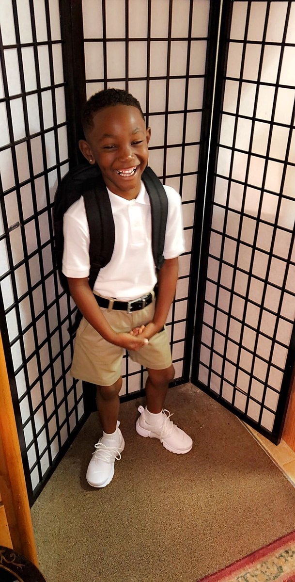 Quatez_'s tweet image. No more Tall hair for First Grade now he looks like a Big Boy 😌🙂 Let’s see how this Year Go #ClaiborneCardinal #FirstGrader 📚