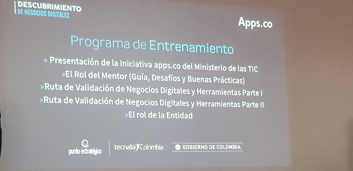 guerreroandresf's tweet photo. Desde hotel morasurco en transferencia de conocimiento para el descubrimiento de negocios digitales con @SENAComunica @puntestrategico @dianacrisf @damidacosta https://t.co/Gg8uj4XX2b