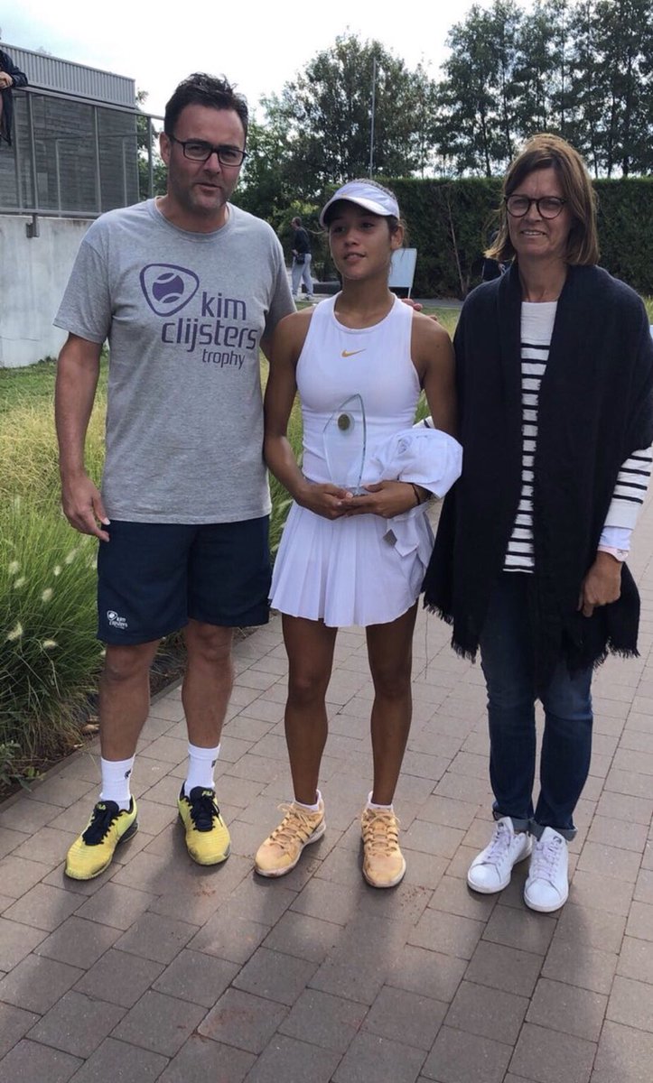 NMarandel's tweet photo. Bravo pour ton tournois en Belgique Lola Marandel💪🏽#itfjunior #kimclijstersacademy #finals #tennis #lolamarandel 
Match lasted 3 hours &amp; 20 minutes  6/4 4/6 6/7 (5/7) https://t.co/cLFKxqRDLh