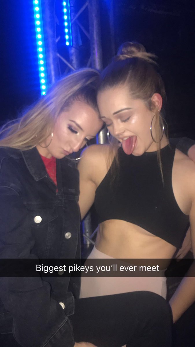 maematthewss's tweet photo. Happy birthday to some hobo that I met a few years ago. We arnt that close but I felt bad if I didn't wish her a happy bday @LaraF1011 ly long time foster https://t.co/NlN1VDDQa8