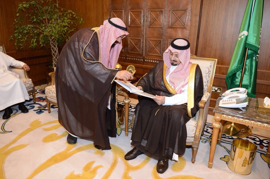 emartasir's tweet photo. الأمير فيصل بن خالد أمير منطقة #عسير
يلتقي مدير عام الشؤون الصحية ويطلع
على تقرير مفصل عن مؤتمر عسير
الصحي الثاني
https://t.co/1bjd69QrSH https://t.co/VM0fSpXdzP