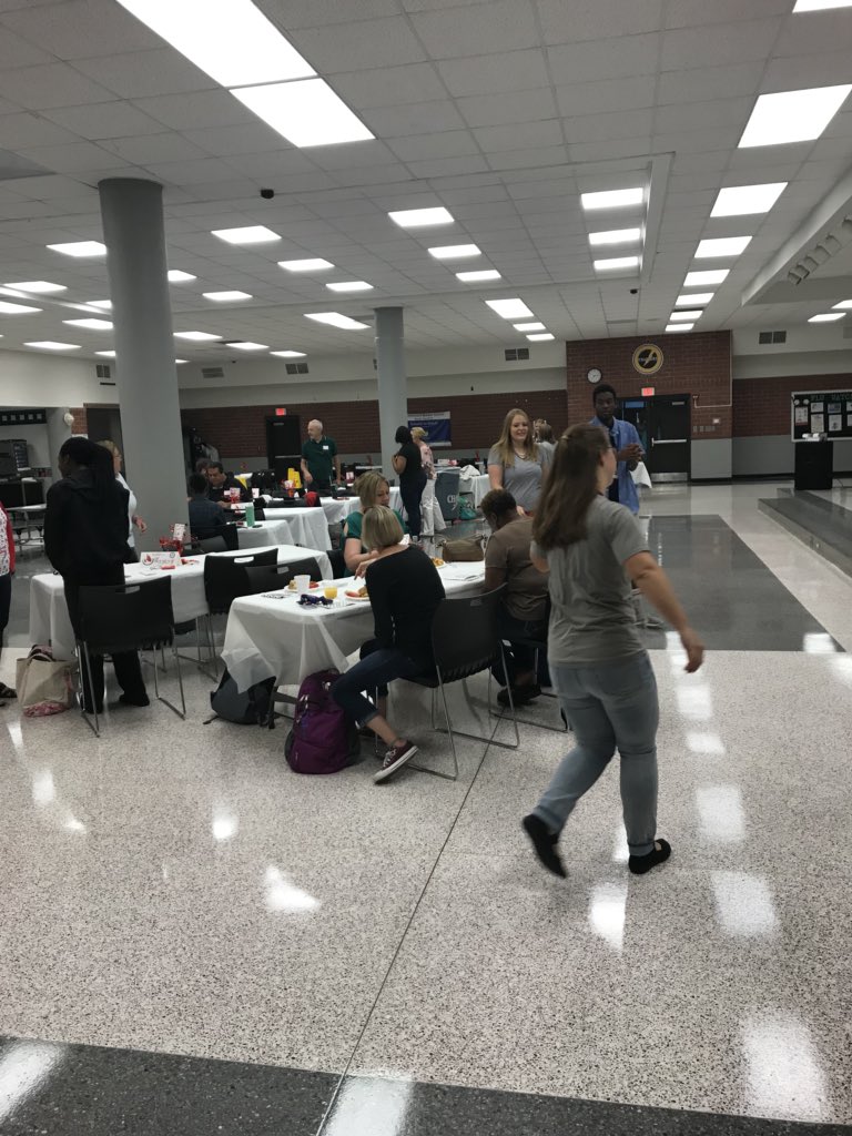 MrYaman8's tweet photo. Always exciting 1st day back meeting all the new staff members again! https://t.co/iBzh1OGEwa