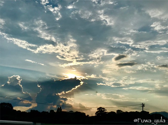 雨上がりの空のtwitterイラスト検索結果 古い順