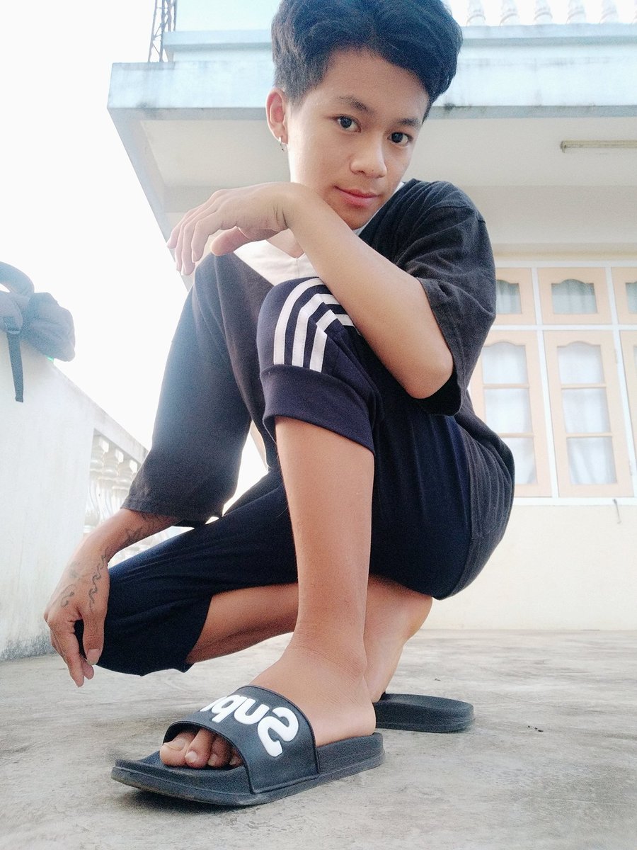 LabangZe tweet picture