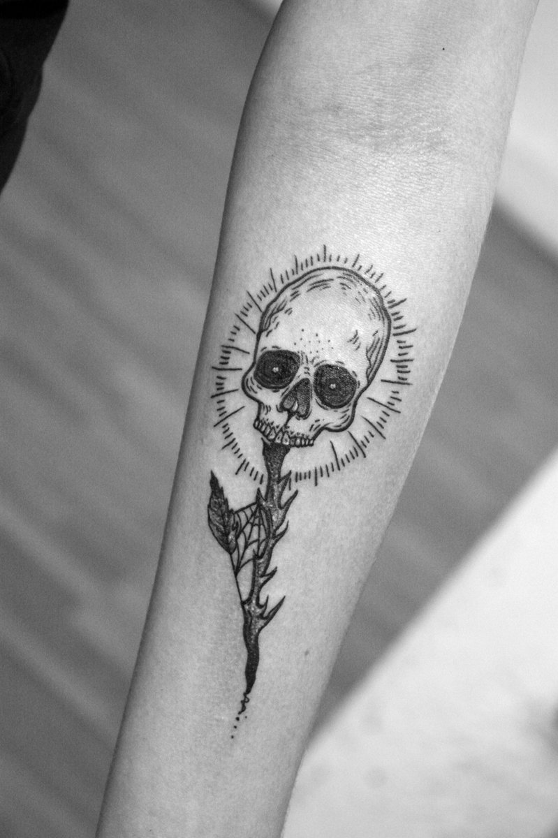 EdBrixton's tweet photo. #GunsOfBrixton #CDMXTattoo #CDMX #MexicoCity #InkCDMX #TatuajesCDMX #tattoos #tattoo #inkedgirl #inklove #tatuajes #tatuaje #tattooworkers #ink #inkedcdmx #rosetattoo #rosa #rose #flowertattoo #skulltattoo https://t.co/DYqZyS9dRO