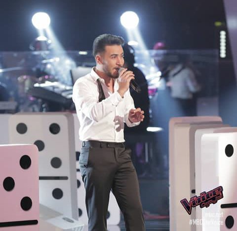 Rima91171155's tweet photo. @fareskaram @bachimanar @JoumanaBouEid @HassGhaddar @RotanaMusic تابعوا حساب الفنان الجزائري نجم برنامج ذي فويس  #حسين_بن_حاج على الانستغرام 😍😘https://t.co/snhOCl9uwP https://t.co/owQE6k4nvg