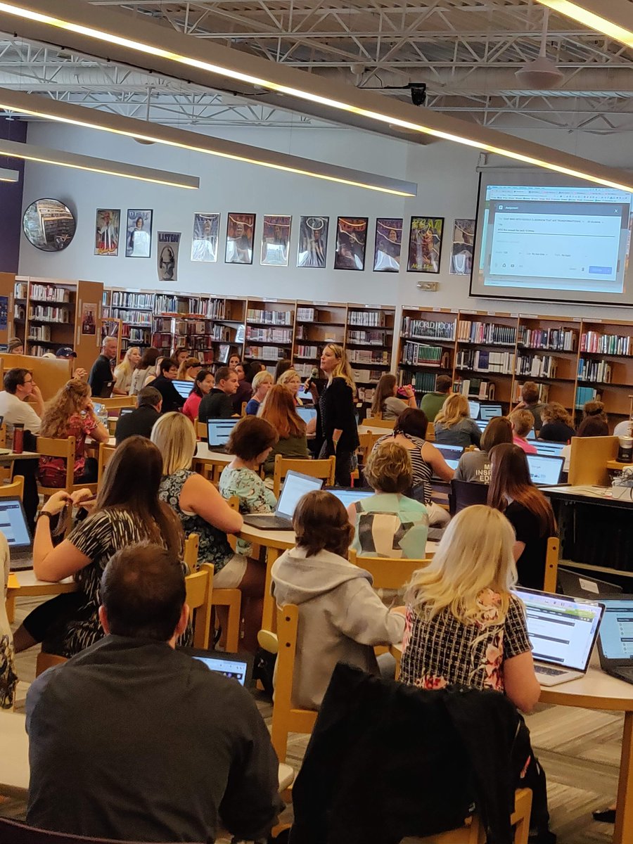 Pardon me while I fangirl over <a href="/alicekeeler/">Alice Keeler</a> being in my library for #FZLaunch. "Going 1:1 doesn't mean your going digital, it means you're going DIFFERENT!" #GoogleClassroom #teacherpd #fzschools #stilllearning #fzwlibrary <a href="/s_grieshaber/">Shannon Grieshaber</a>
