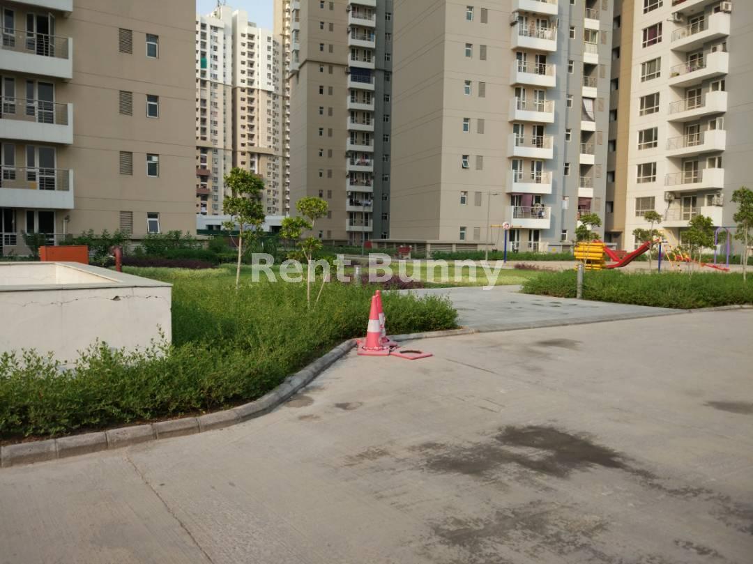 RentBunny's tweet image. 4BHK 2764 Sq Ft at Sector 100, Noida - #4BHKFlatForSale 2764sqft@1.68Cr�in #16thFloor (DeluxInteriors )#LotusEspecia#Sector100#n rentbunny.in