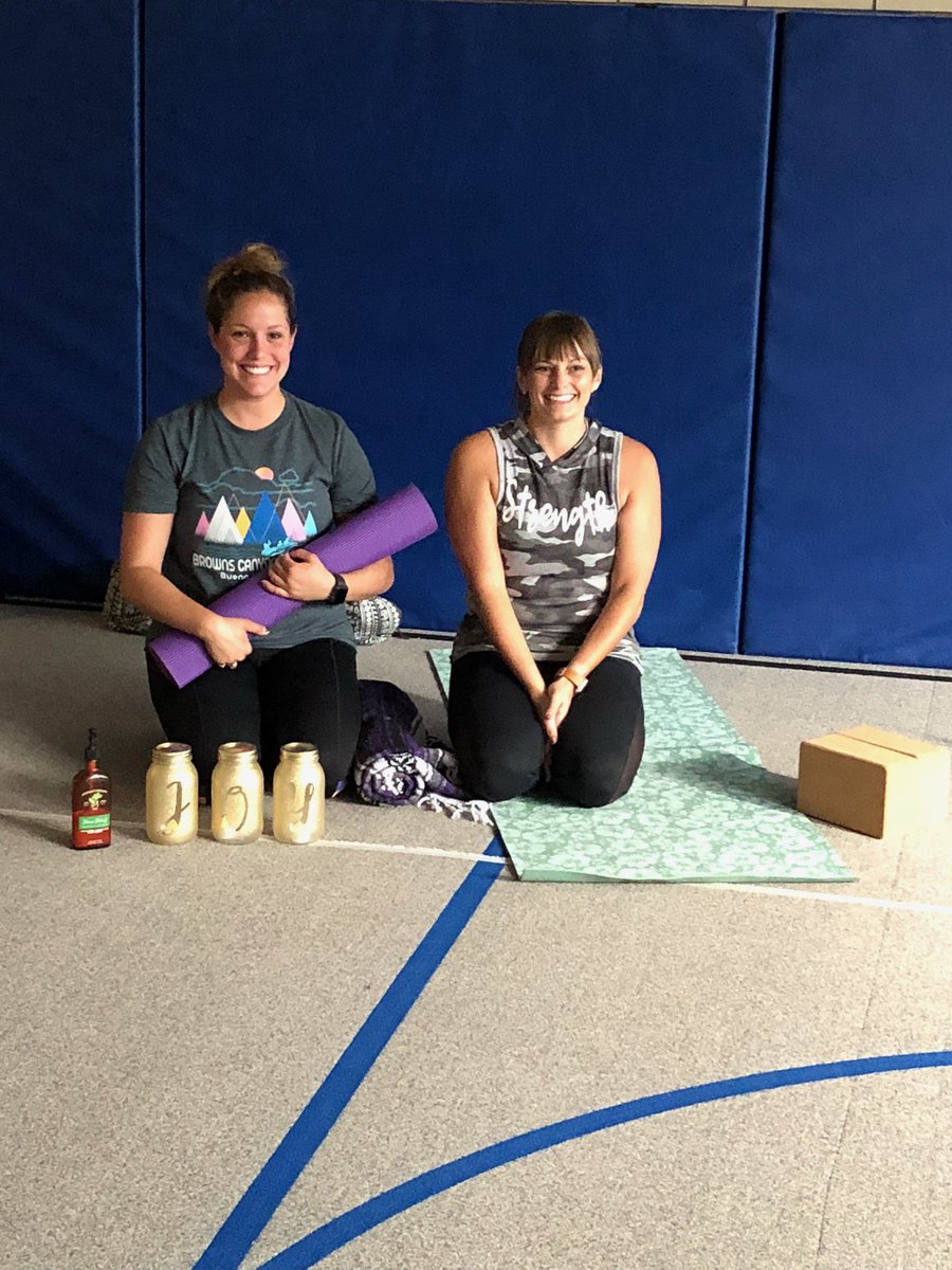 WilmoreDavis's tweet photo. @krsrae @BarraleSamantha led our staff in yoga this morning. They trained in the #breatheforchange program and they're bringing it to the Stober and @WilmoreDavis learning communities this year!
@79adicola @COJasonGlass @JeffcoSchoolsCo #jeffcogenerations #kindnesswarriors https://t.co/u9vvSEnLd9