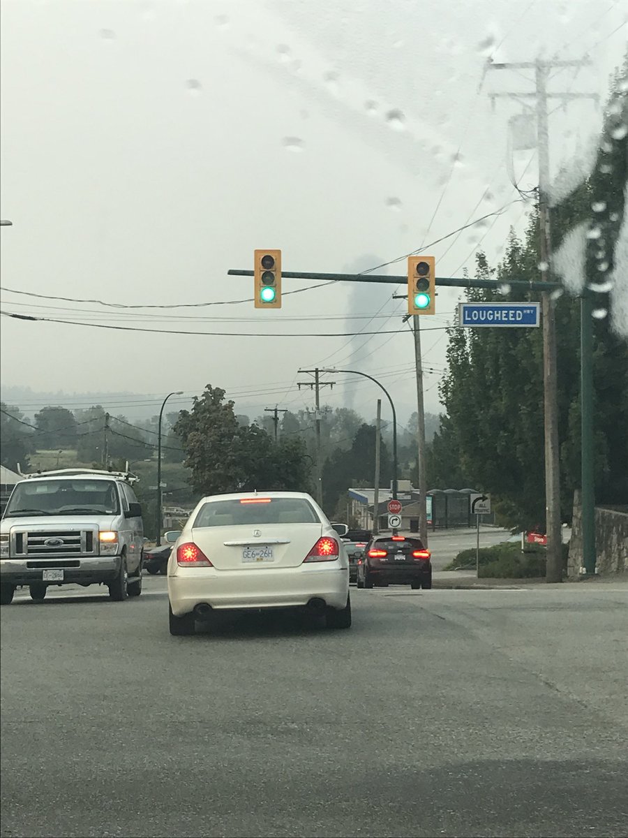 CaityTherrien's tweet photo. @CTVVancouver what’s happening here? Photo taken from Lougheed and Blue Mountain. https://t.co/fb2HsrASor