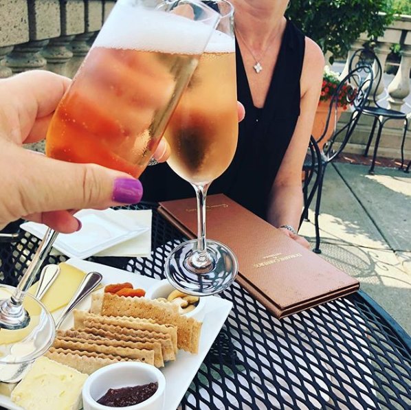 BAXAdvisors's tweet photo. Cheers to the most rewarding year of my life, living my dream, spending my days/nights with smart, enthusiastic women, who care about their careers and helping other women. 🥂
#baxwomen #femaleentrepreneur #oneyearanniversary #timeflies https://t.co/GLBdKtoITQ