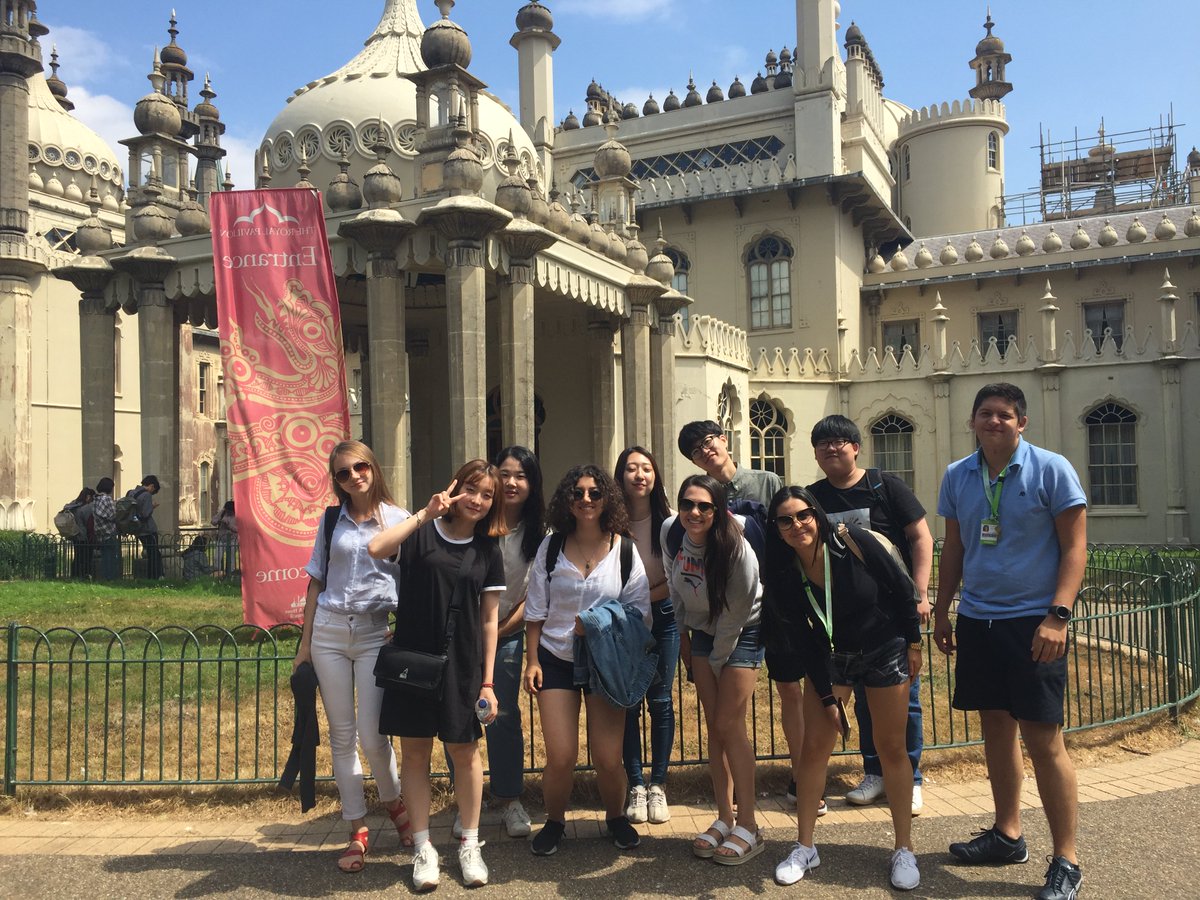 RegentsRILC's tweet photo. #English Language Centre students enjoyed many activities during Summer Residential Programme.  Thanks Ness for giving them great experiences! @regentsuni @JulianKRegents https://t.co/UV6ZOaBKgY