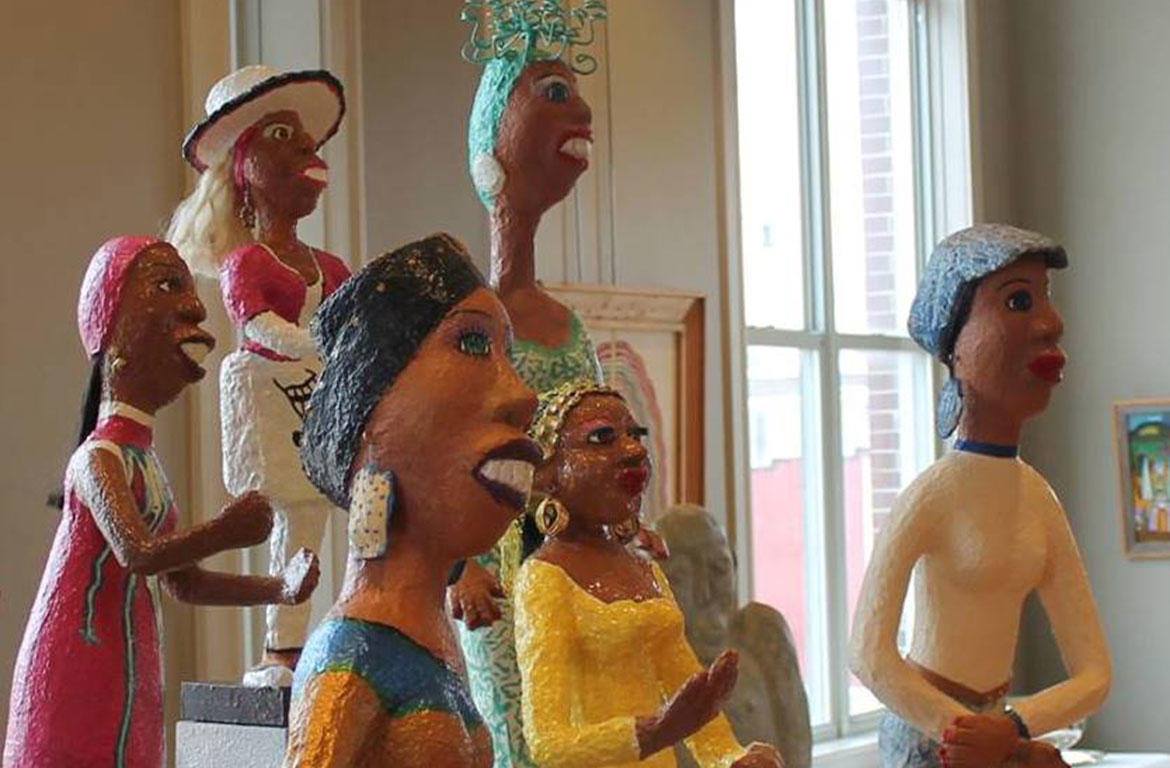 It's your last chance to check out to check out "Interpreting the Familiar: The Art of Hattie Marshall Duncan" in the Jostens Gallery at Customs House Museum &amp; Cultural Center from June 6 - August 19. Learn more at ow.ly/YMqX30l568z