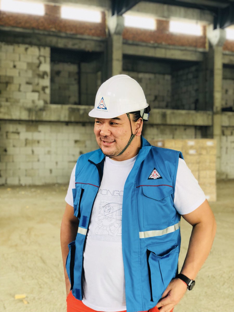 Харүмафүжи: Монгол Улсдаа эх оронч, хөдөлмөрч, өв уламжлалаа дээдэлдэг, боловсролтой иргэн бэлдэж өгч ачийг нь хариулна🇲🇳🇲🇳🇲🇳
"Шинэ Монгол Харүмафүжи" ЕБС👩‍🎓👨‍🎓👩‍🎨👨‍🔬👩‍🏫👨‍🏫👩🏻‍🚀👨‍⚖️👩‍⚖️