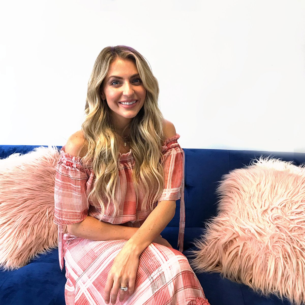 BehrmanPR's tweet image. Hanging out with our girl, @ChantellePaige! #BehrmanBoutique