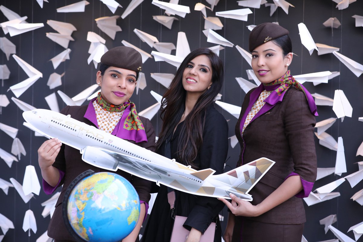 LakmeFashionWk's tweet photo. Join your favourite fashion stars at the Etihad lounge at Lakmé Fashion Week. #Runwaytorunway #LFWwf18 #5DaysofFashion @EtihadAirways https://t.co/C1C3OxVxNP