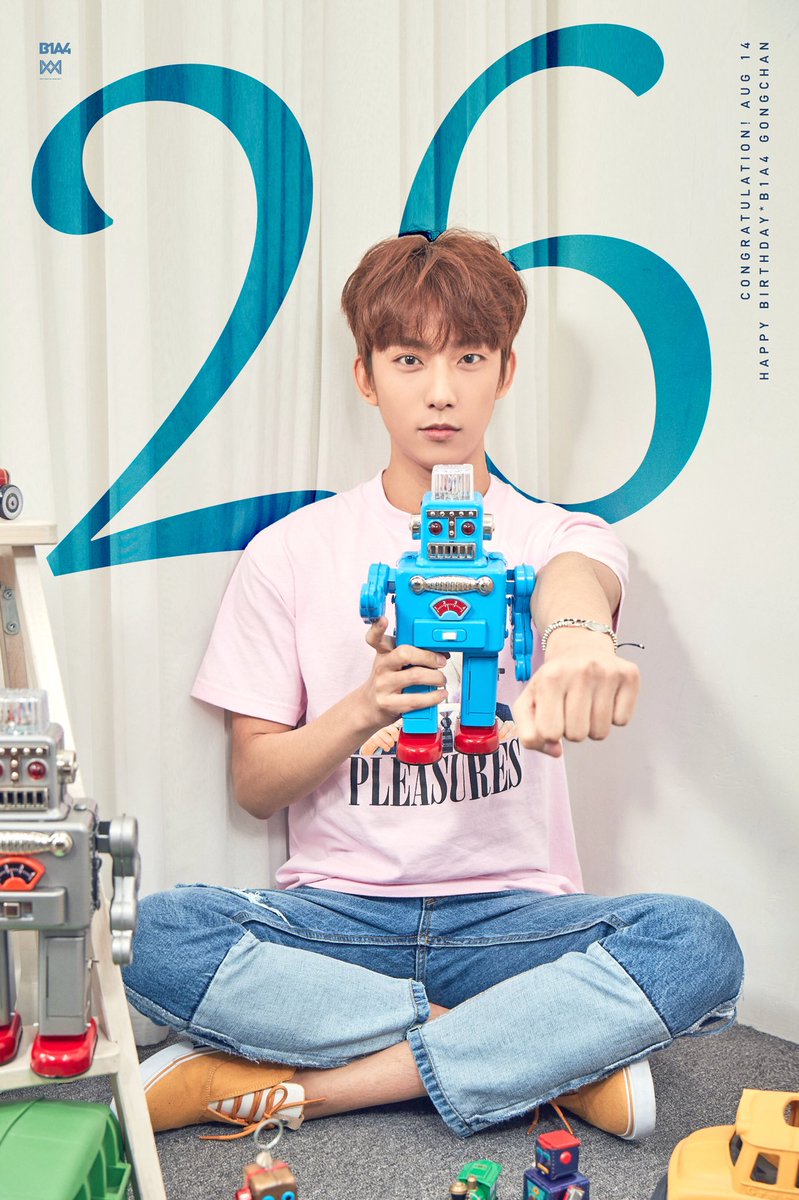 _B1A4OFFICIAL's tweet photo. 🎉오늘은 'HAPPY GONGCHANDAY'입니다🎉

26번째 생일을 맞이한 B1A4 멤버 공찬 군의 생일을 축하합니다🎂 (@B1A4_gongchan) 

#B1A4 #공찬 #GONGCHAN #해피공찬데이 #HAPPYGONGCHAN https://t.co/rfnd0V7bc6