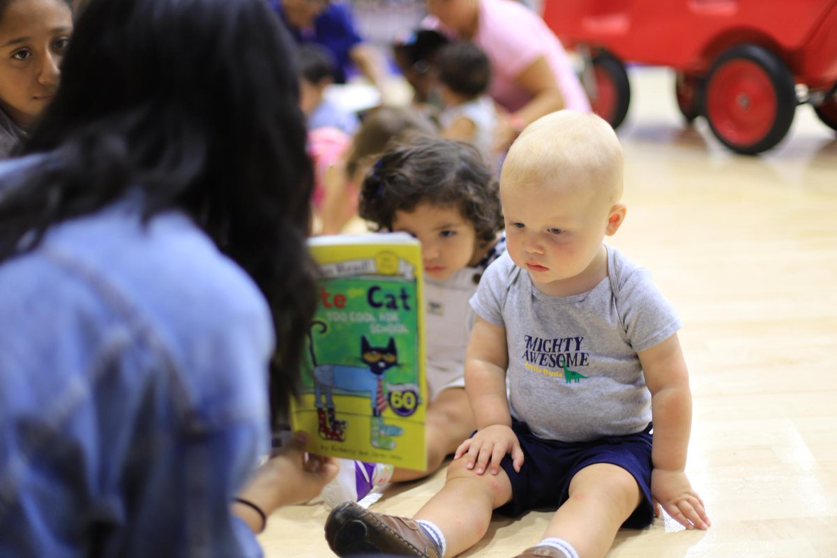 KPMG_US's tweet photo. Another great International Day of Literacy event with @BGCGW, @_BetaAlphaPsi and @UWNCA! Cheers to empowering future generations through #literacy! #KPMGbapidl #BAPAnnual #LiteracyBAP https://t.co/cqOkjM01c1